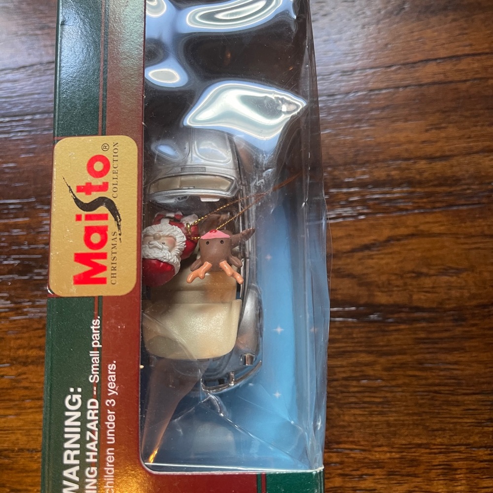 Maisto 2000 VTG Christmas ornament - Picture 3 of 5